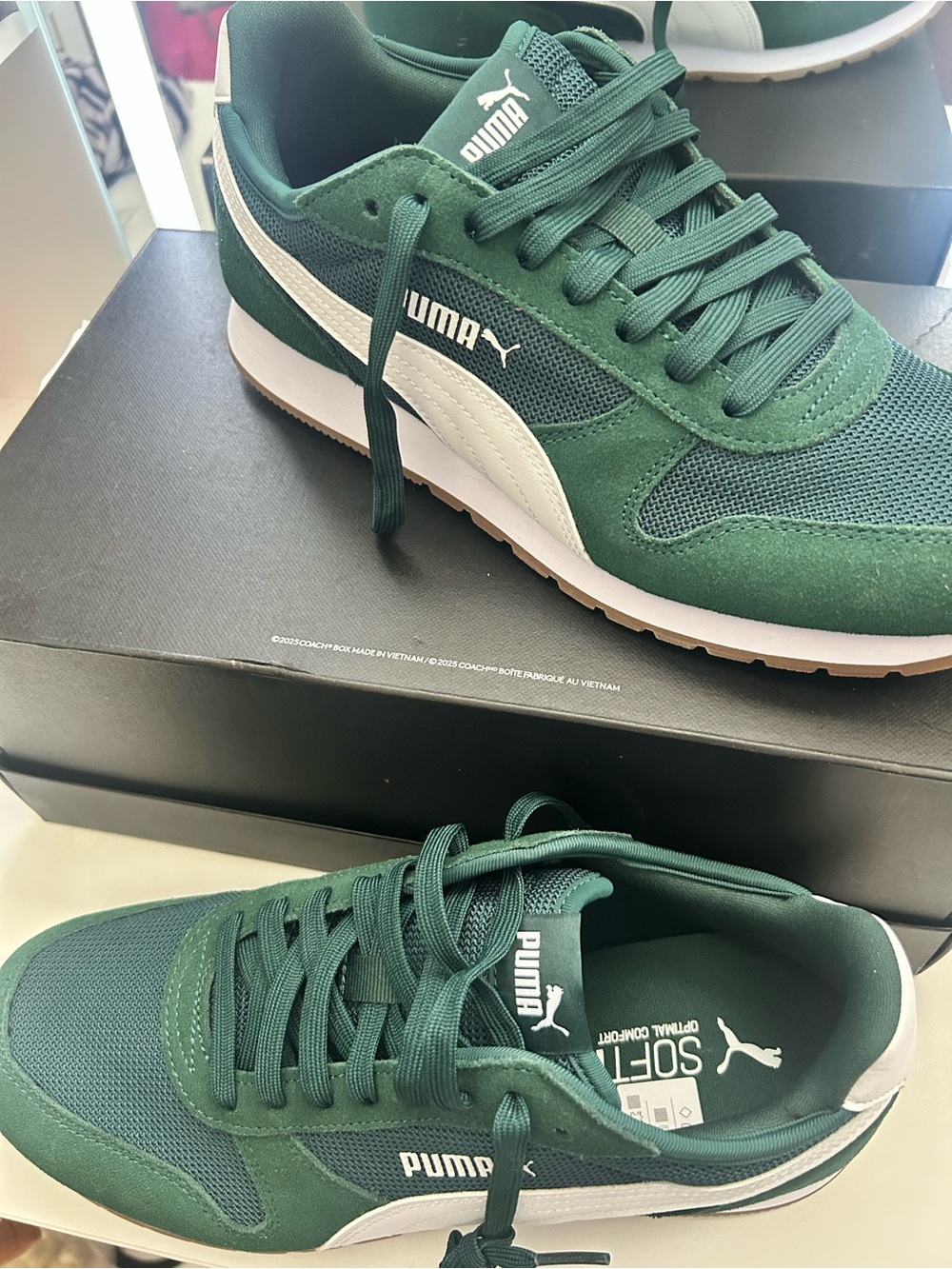 Puma Men’s Green and White Classic Runner Sneakers